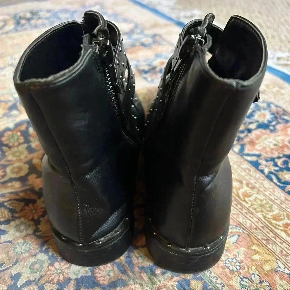 GUC Bamboo brand size 5.5 black biker boots. Faux leather. 3 buckles. Side zip
